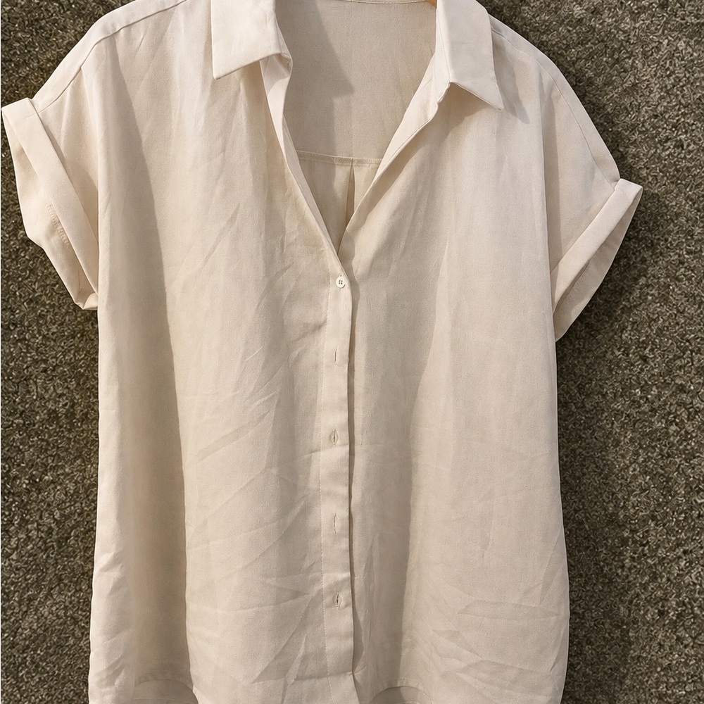 SHEIN Cream Short Sleeve Button-Front Shirt